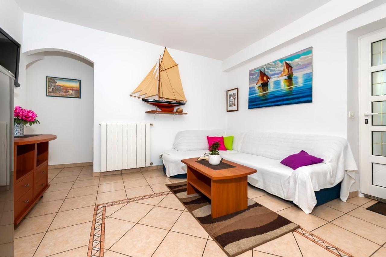 Apartment & Rooms Graciela Rovinj Kültér fotó