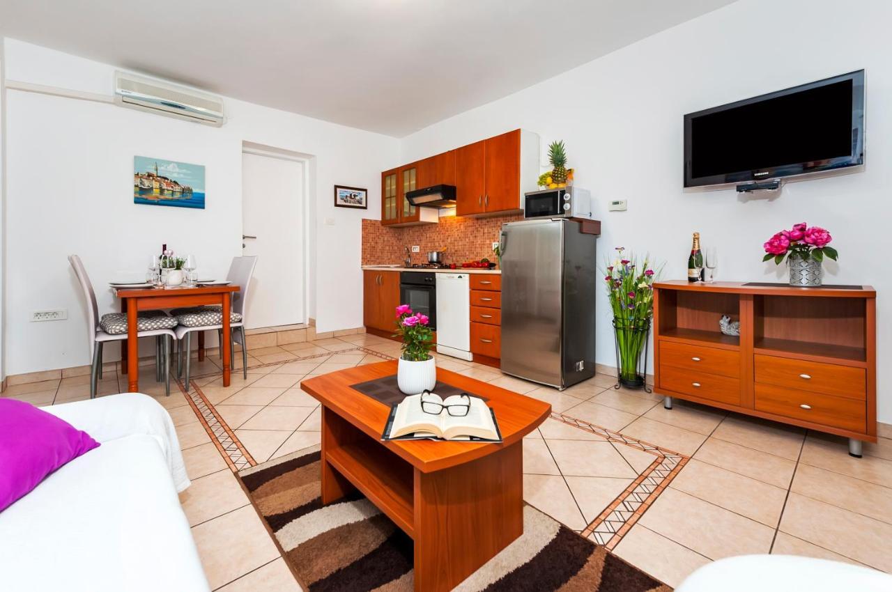 Apartment & Rooms Graciela Rovinj Kültér fotó